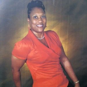 Meet your Posher, Dinah